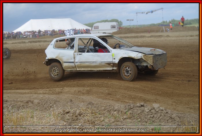 2013SCH-AX-032.JPG
