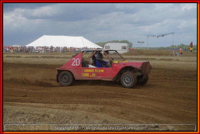 2013SCH-AX-034.JPG