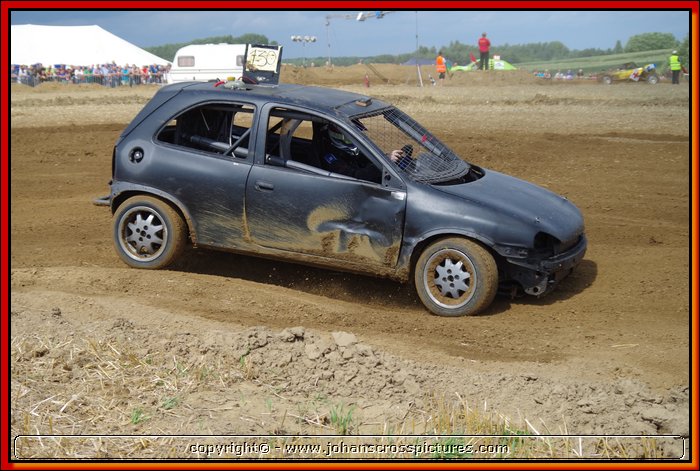 2013SCH-AX-037.JPG