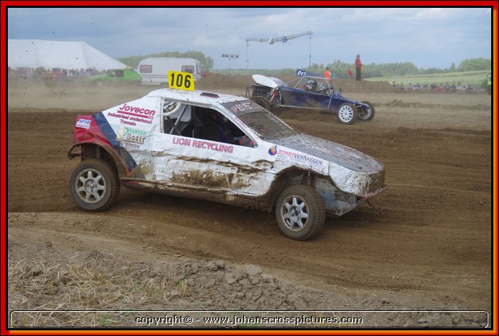 2013SCH-AX-044.JPG