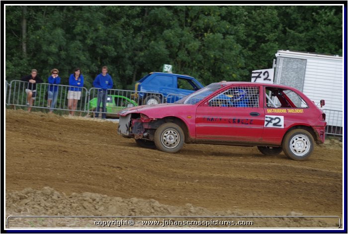 2013SCH-Y-010.JPG