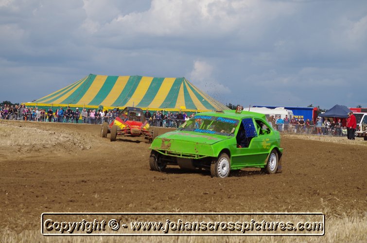 2014OUT-AX-144.JPG